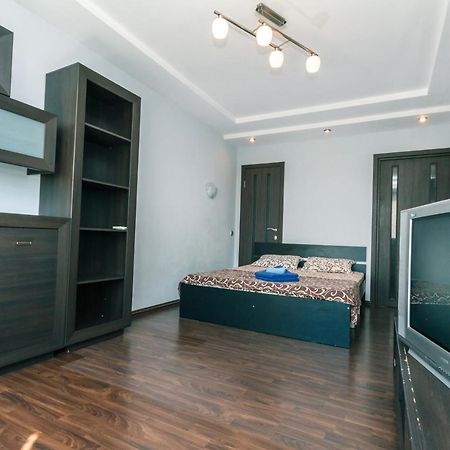 Apartments On Henerala Zhmachenka Kiev Eksteriør bilde